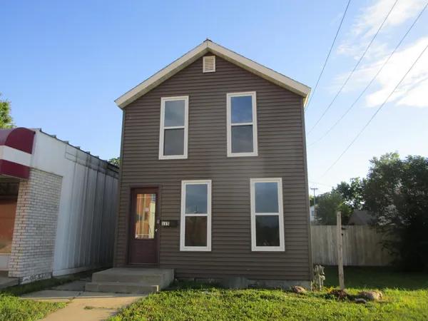 $74,900 | 115 East Jefferson Street, Spring Valley, MN 55975