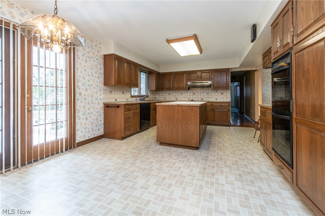 3960 Lander Road Orange, OH 44122 - Photo 5 of 30