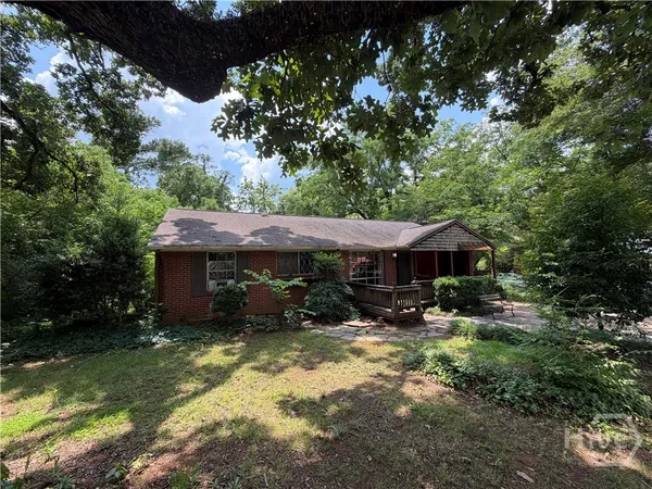 $1,800 | 1054 College Station Road, Athens, GA 30605