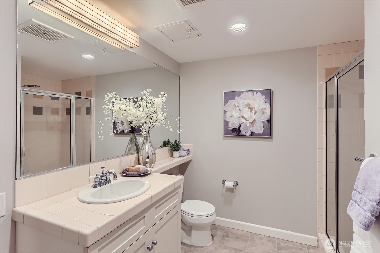 10047 Main Street, Unit 206 Bellevue, WA 98004 - Photo 4 of 12