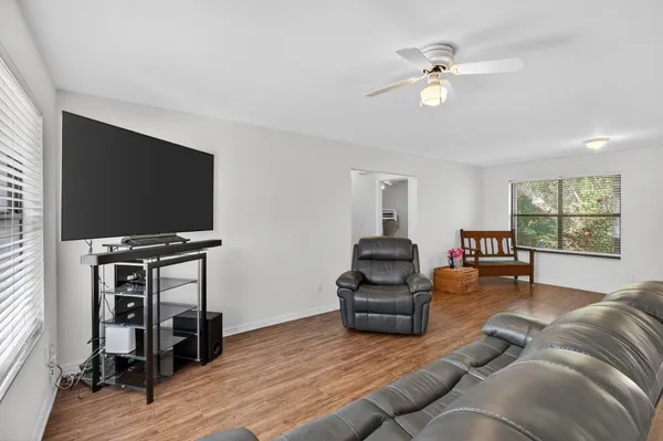 $424,000 | 355 Biscayne Avenue, St. Augustine, FL 32080