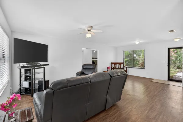 $424,000 | 355 Biscayne Avenue, St. Augustine, FL 32080