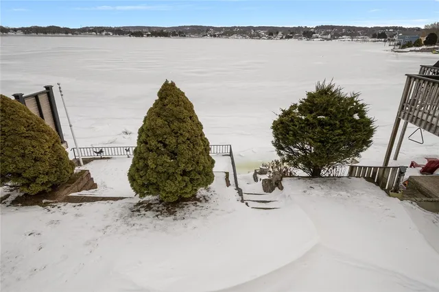 $850,000 | 47 Cedar Avenue, Portsmouth, RI 02871