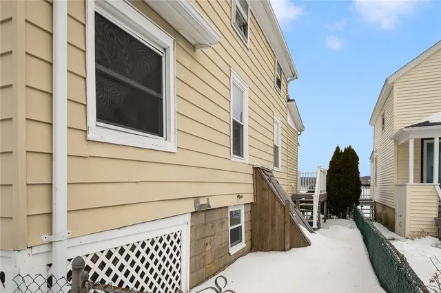 $850,000 | 47 Cedar Avenue, Portsmouth, RI 02871