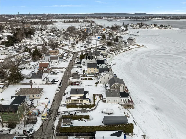 $850,000 | 47 Cedar Avenue, Portsmouth, RI 02871