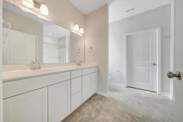$419,750 | 7380 King's Pointe Drive, Radford, VA 24141
