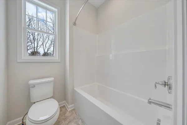$419,750 | 7380 King's Pointe Drive, Radford, VA 24141