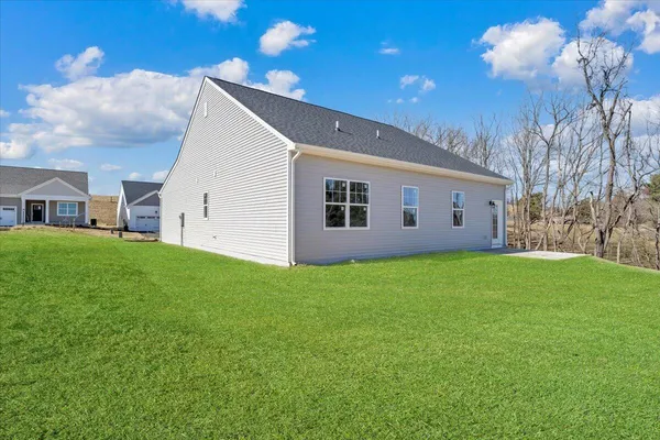 $419,750 | 7380 King's Pointe Drive, Radford, VA 24141