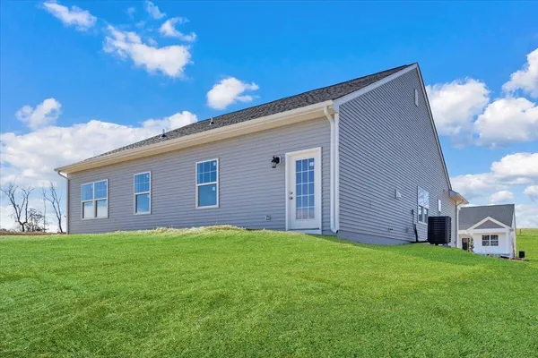 $419,750 | 7380 King's Pointe Drive, Radford, VA 24141
