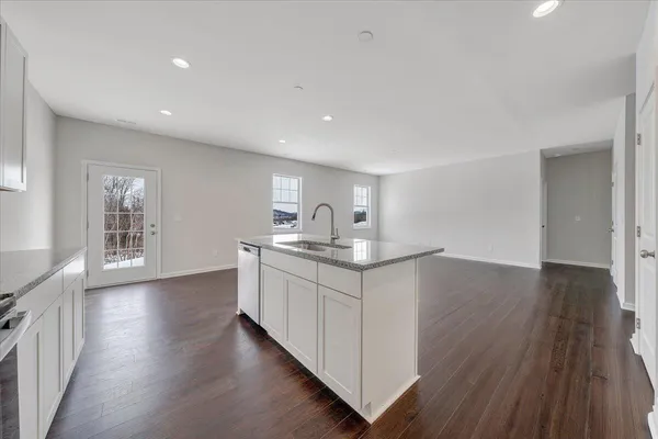 $419,750 | 7380 King's Pointe Drive, Radford, VA 24141