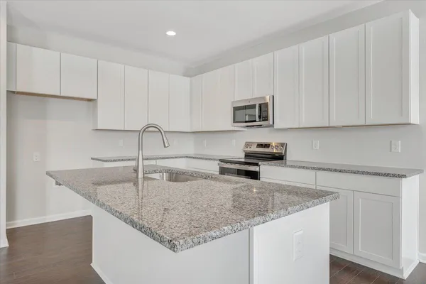 $419,750 | 7380 King's Pointe Drive, Radford, VA 24141