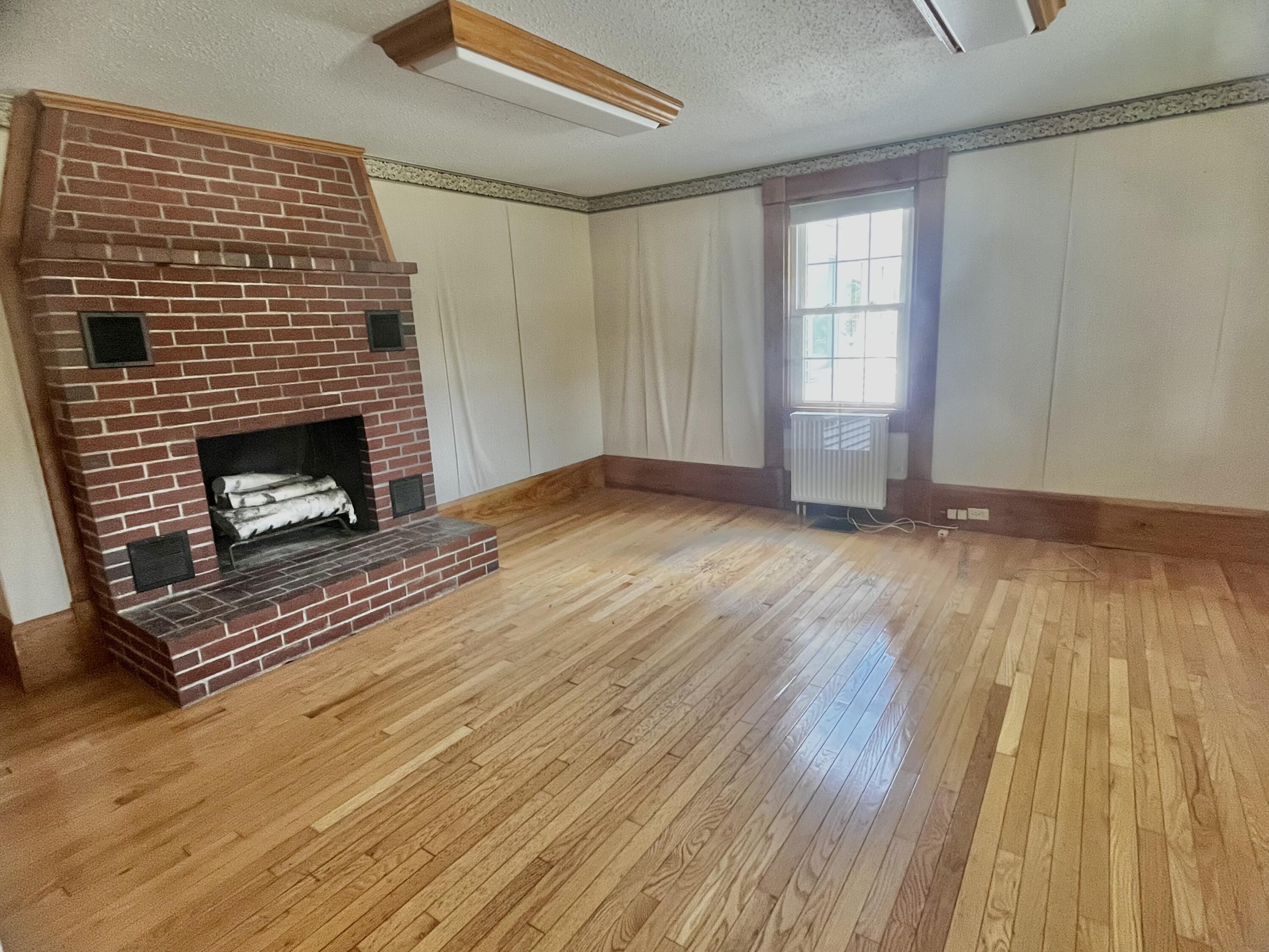 128 Old Airline Road Aurora, ME 04408 - Photo 32 of 74 Living room