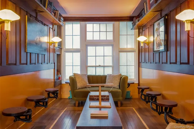 $9,500,000 | 10 Old Rte 9, Hyde Park, NY 12580