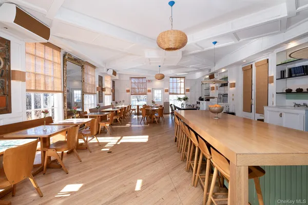 $9,500,000 | 10 Old Rte 9, Staatsburg, NY 12580