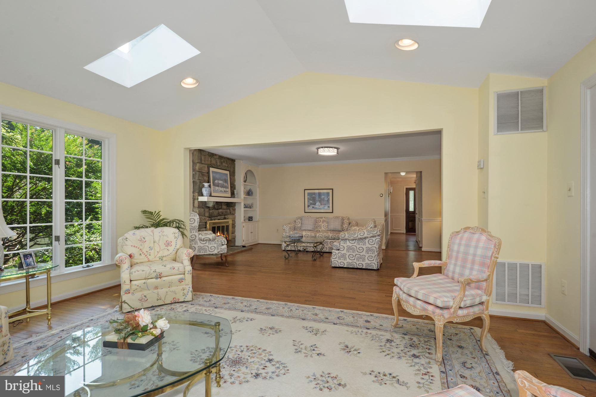 2741 Hill Road Vienna, VA 22181 - Photo 12 of 63 Great room