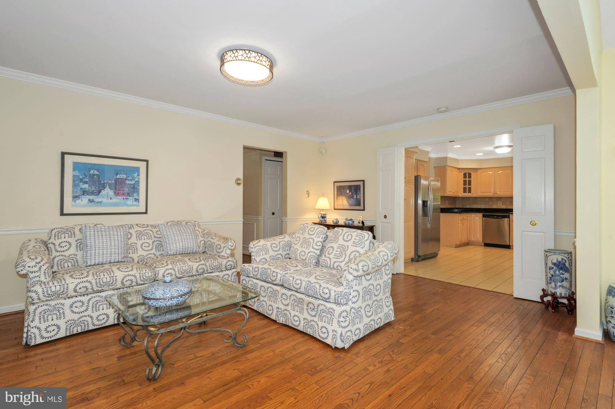 2741 Hill Road Vienna, VA 22181 - Photo 22 of 63 Family Room off kitchen