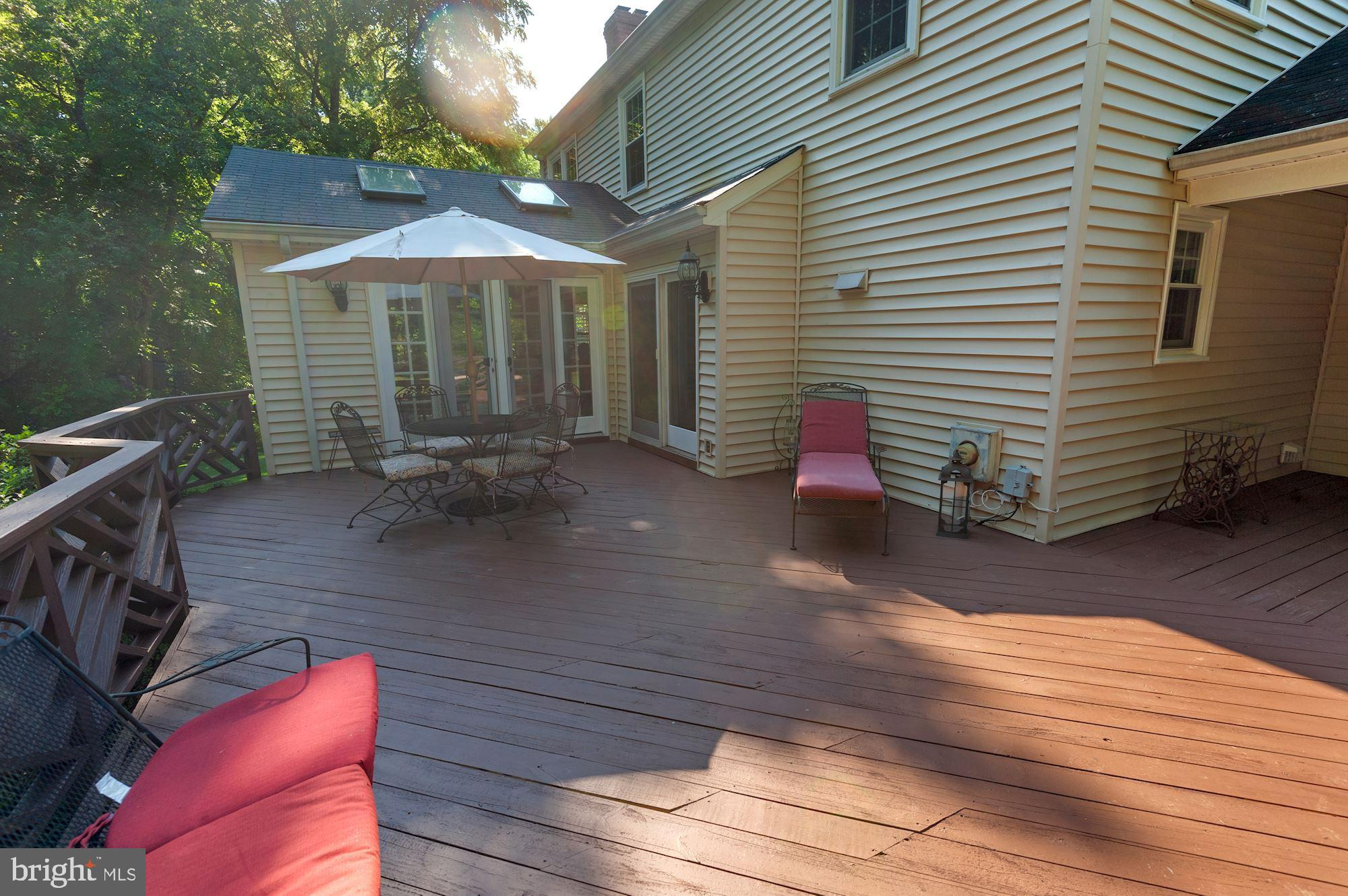 2741 Hill Road Vienna, VA 22181 - Photo 57 of 63 Rear Deck