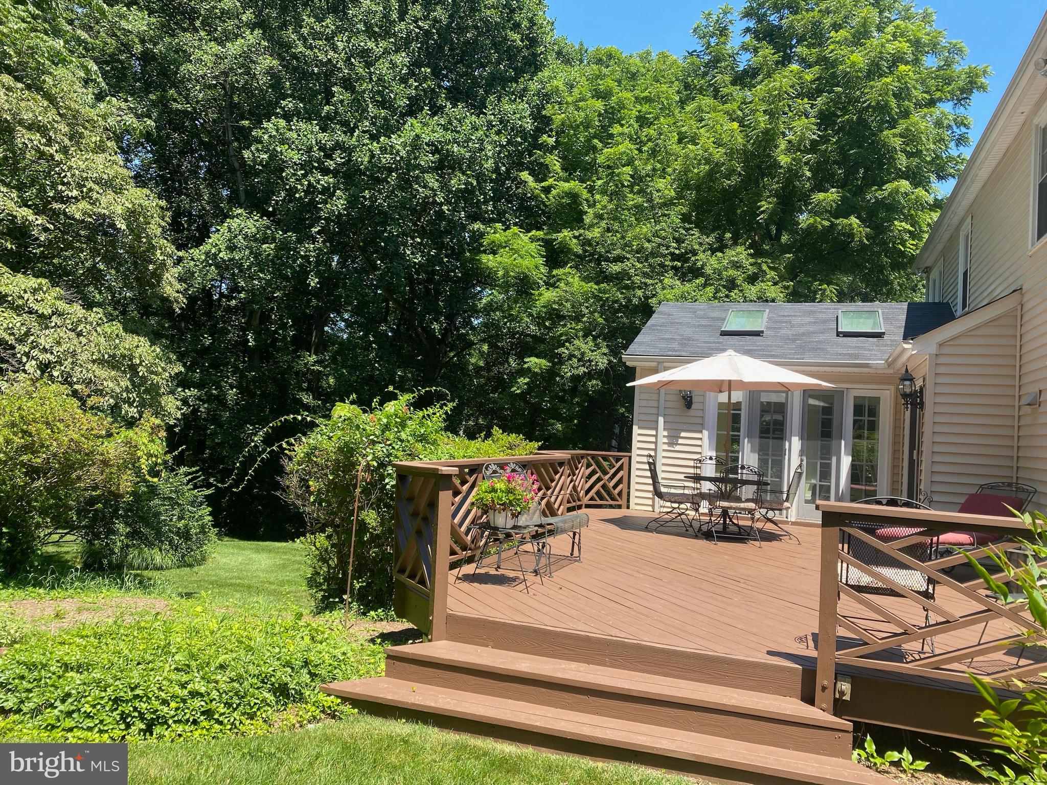 2741 Hill Road Vienna, VA 22181 - Photo 58 of 63 Rear Deck