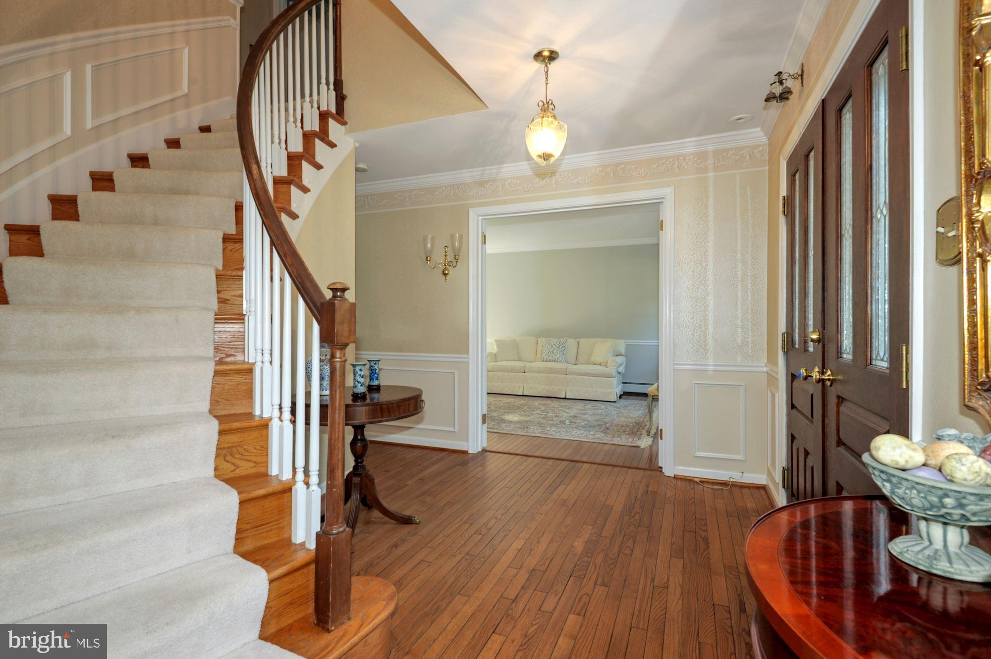 2741 Hill Road Vienna, VA 22181 - Photo 10 of 63 Gallery Image 10