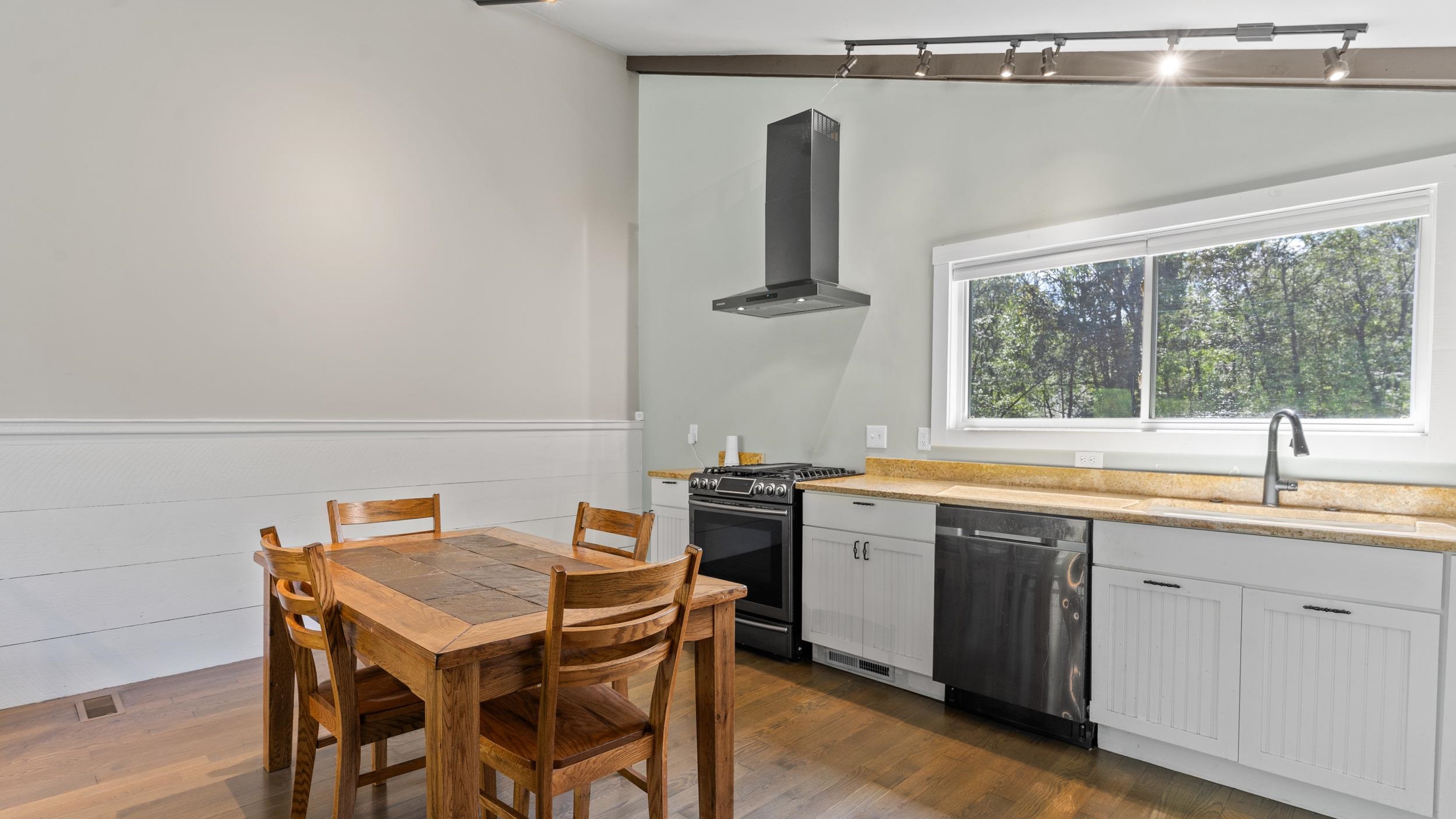 25 Range Road Windham, NH 03087 - Photo 11 of 36