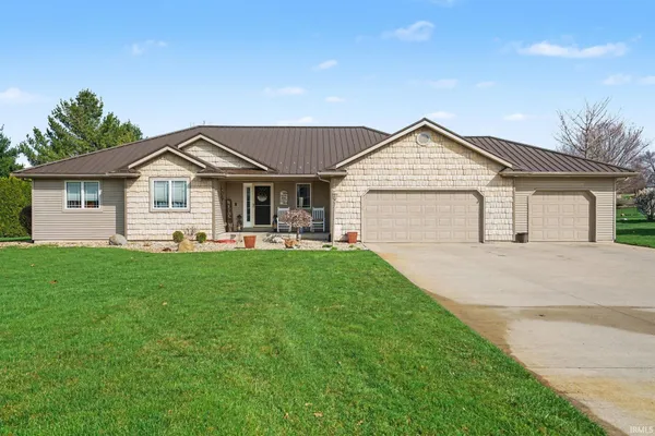 $432,500 | 14541 Field Crest Court, Middlebury, IN 46540