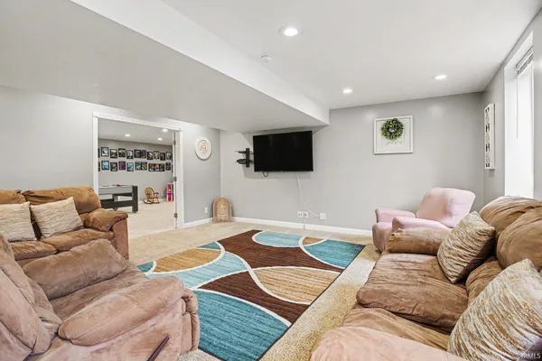 $432,500 | 14541 Field Crest Court, Middlebury, IN 46540