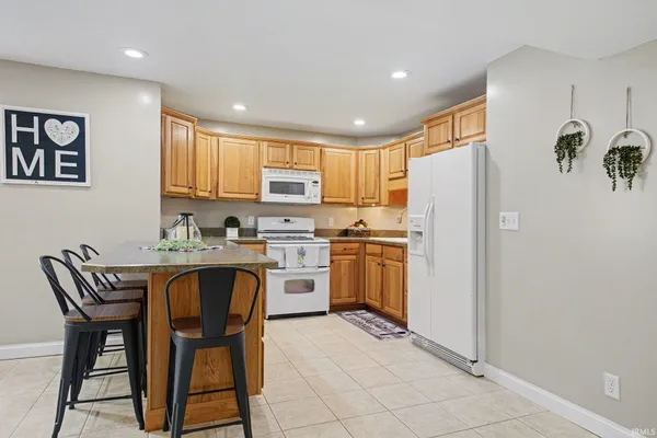 $432,500 | 14541 Field Crest Court, Middlebury, IN 46540