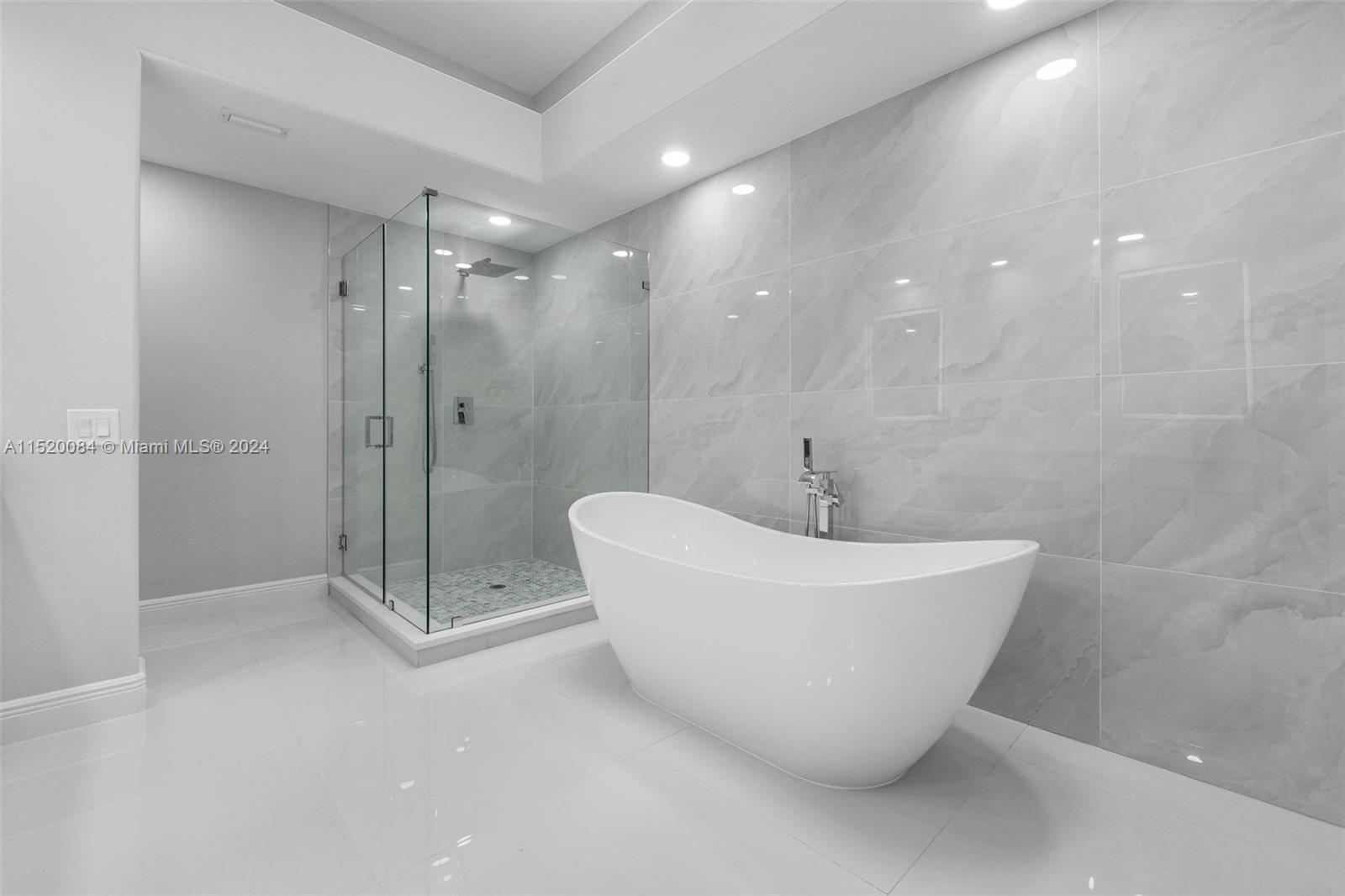 7973 Travelers Tree Drive Boca Raton, FL 33433 - Photo 16 of 46 Gallery Image 16