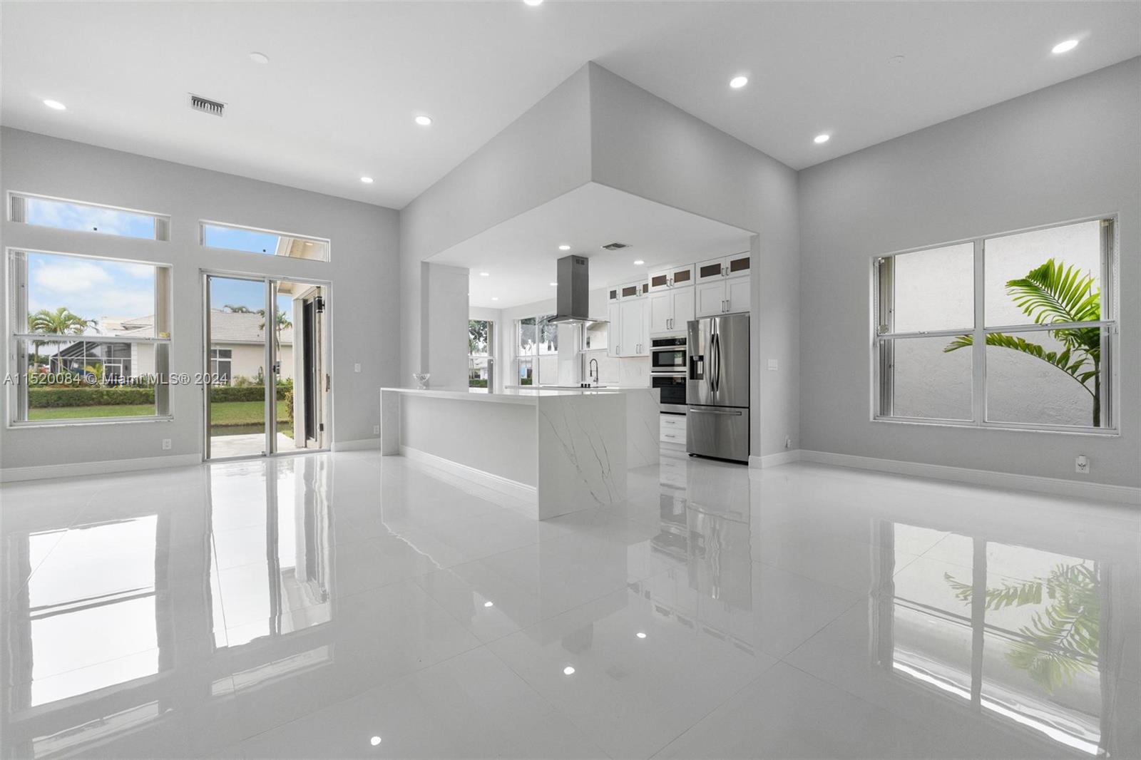 7973 Travelers Tree Drive Boca Raton, FL 33433 - Photo 9 of 46 Gallery Image 9