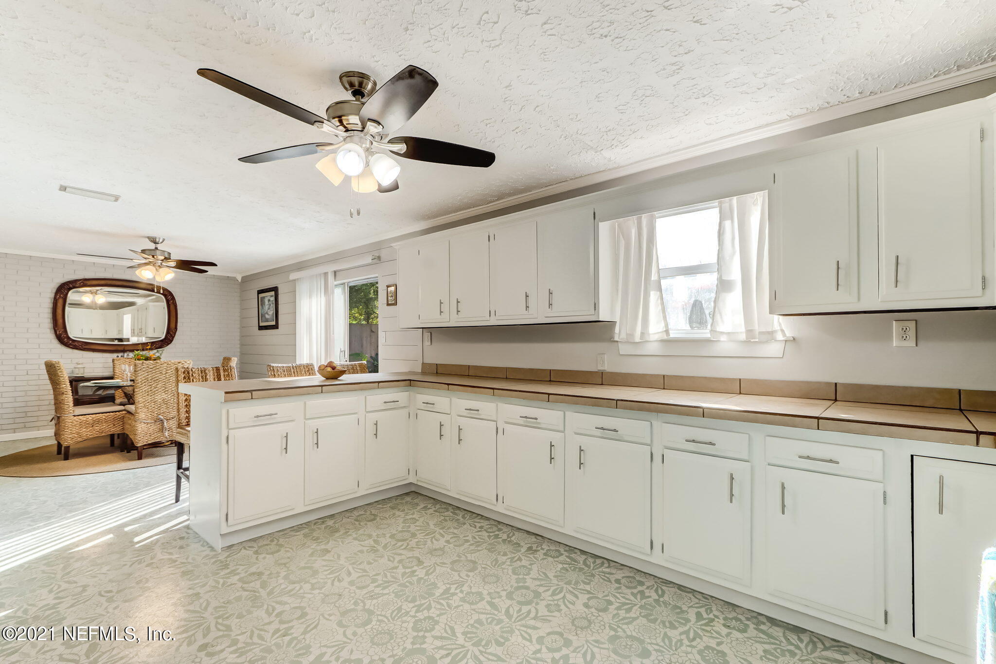 2038 W Road Jacksonville, FL 32216 - Photo 11 of 44 kitchen