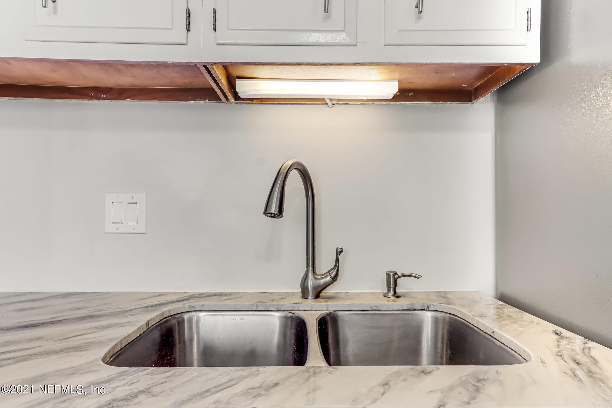 2038 W Road Jacksonville, FL 32216 - Photo 15 of 44 kitchen