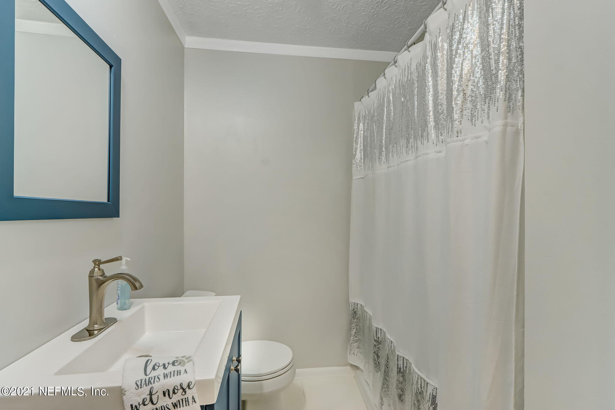 2038 W Road Jacksonville, FL 32216 - Photo 30 of 44 hall bath