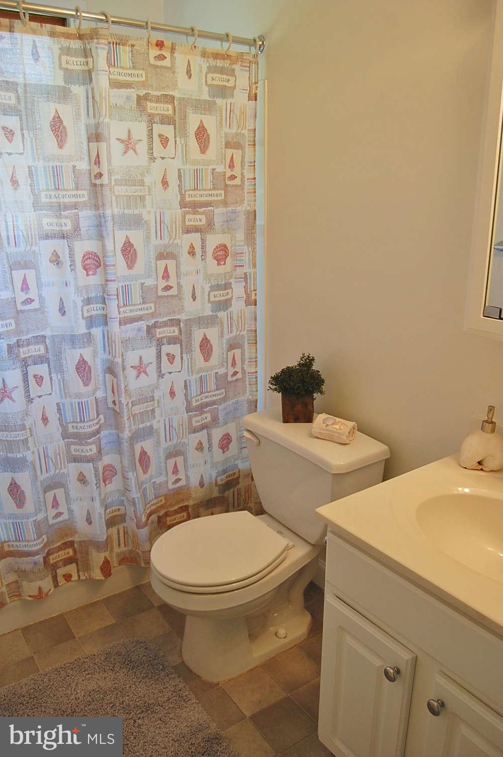 7811 Redwood Tree Road Severn, MD 21144 - Photo 10 of 15 Bath