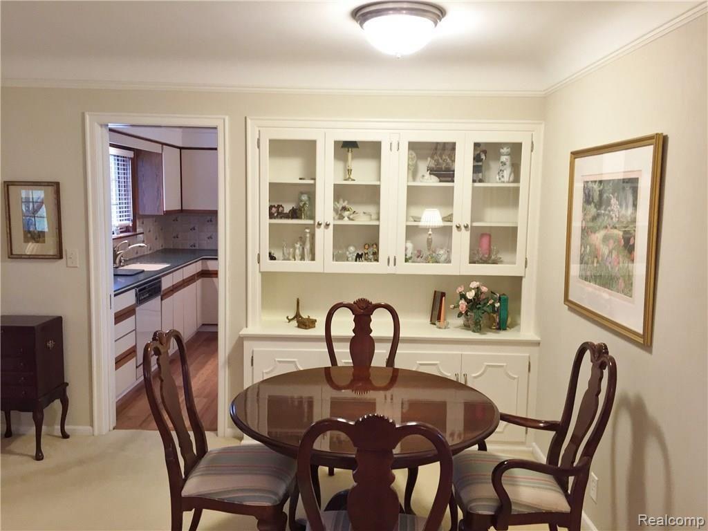 737 Shoreham Road Grosse Pointe, MI 48236 - Photo 8 of 21 Dining room