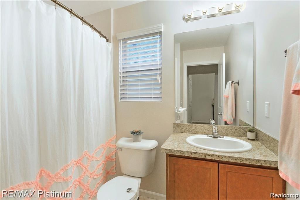 4067 Ash Tree Lane Howell, MI 48843 - Photo 13 of 22 Full Bathroom