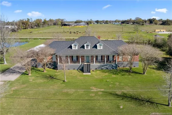 $305,000 | 135 Country Lane, Lake Charles, LA 70607