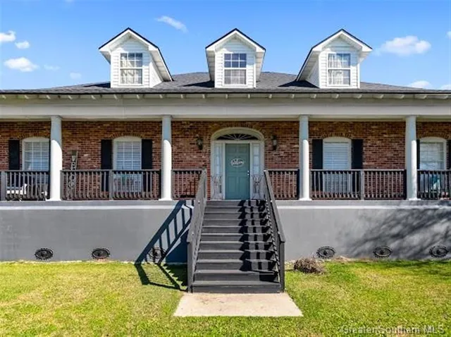 $329,000 | 135 Country Lane, Lake Charles, LA 70607