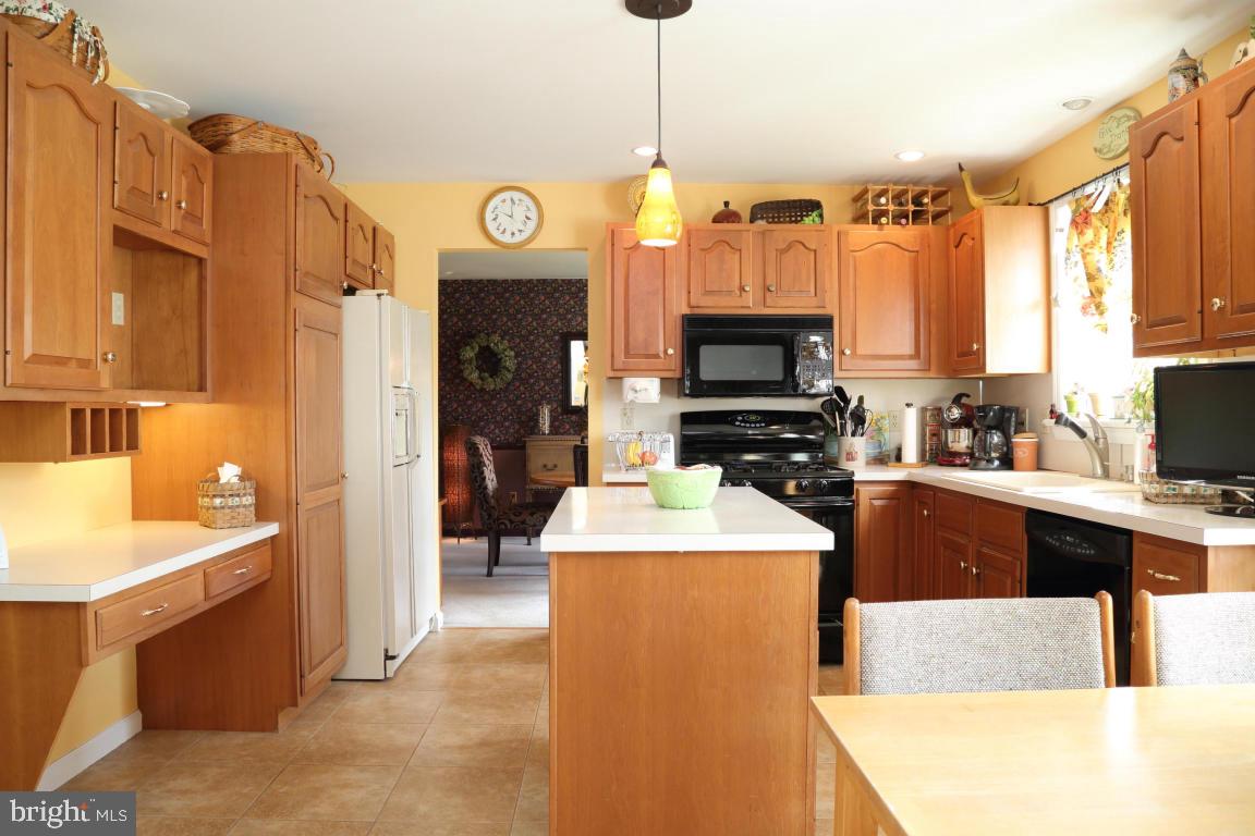 164 Kings Gate Drive Lititz, PA 17543 - Photo 7 of 22 Gallery Image 7