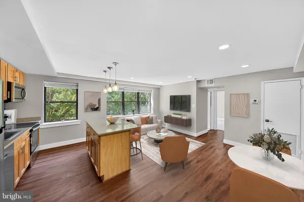 $175,000 | 212 Oakwood Street Southeast, Unit 213, Washington, DC 20032