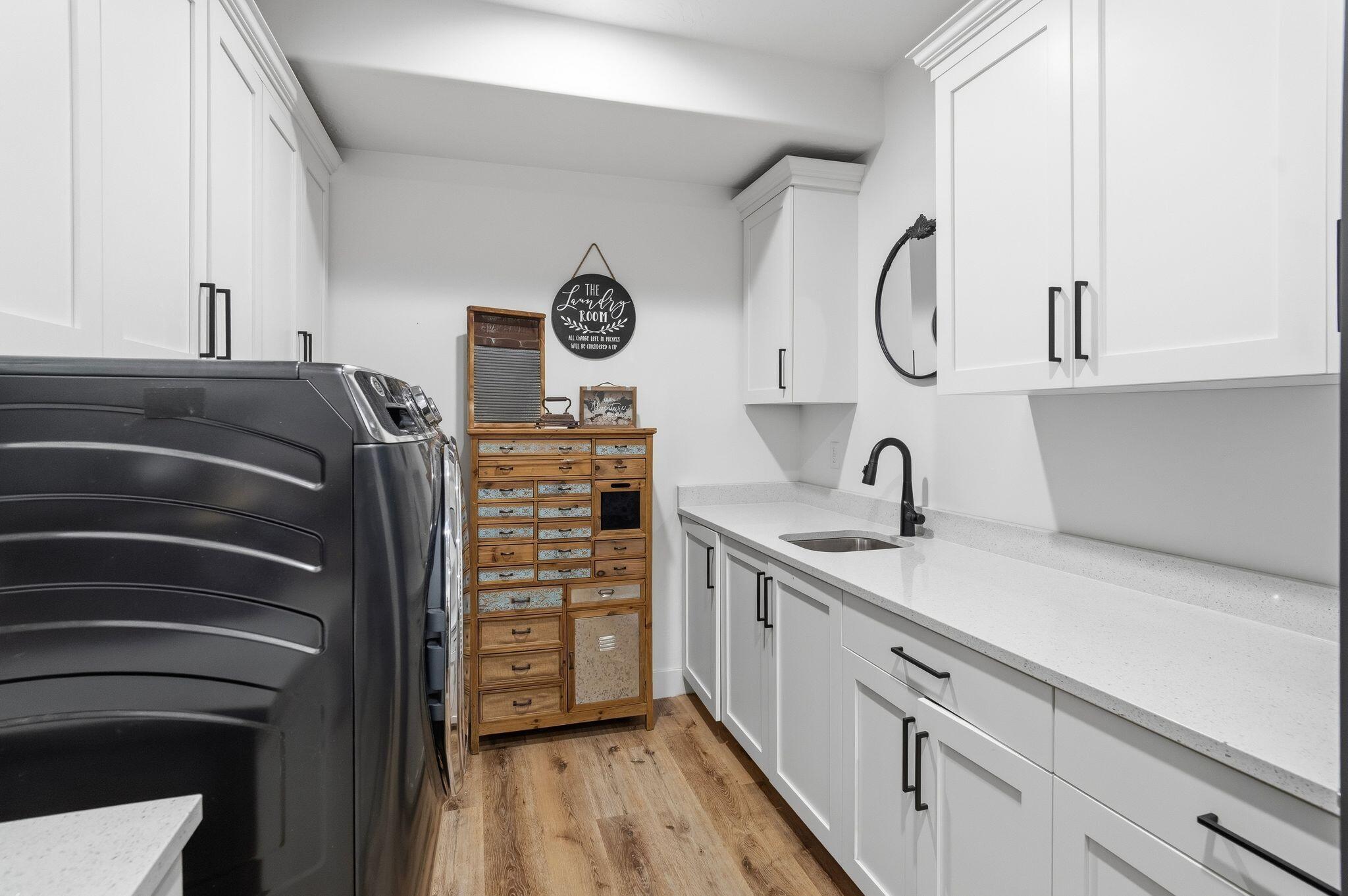 5409 West Copper Cliffs Way Hurricane, UT 84737 - Photo 31 of 50 Laundary Room