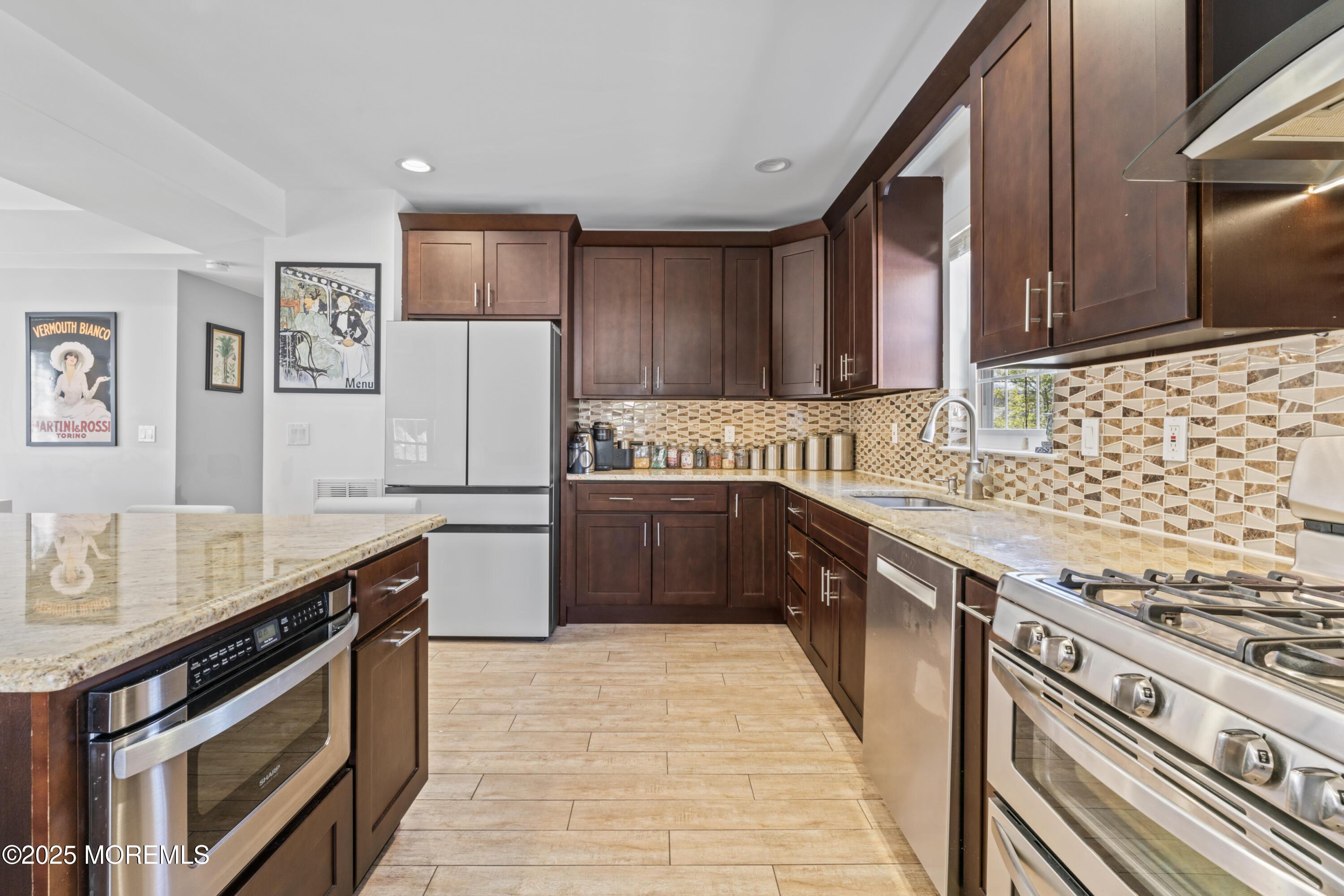 282 Mercer Street Stirling, NJ 07980 - Photo 17 of 38 print_quality-_HOM7609