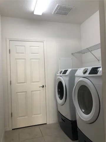 $2,400 | 3211 Silver Fin Way, Kissimmee, FL 34746