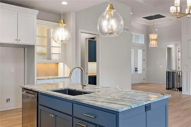 $999,900 | 8013 Payne Street, Shawnee, KS 66218