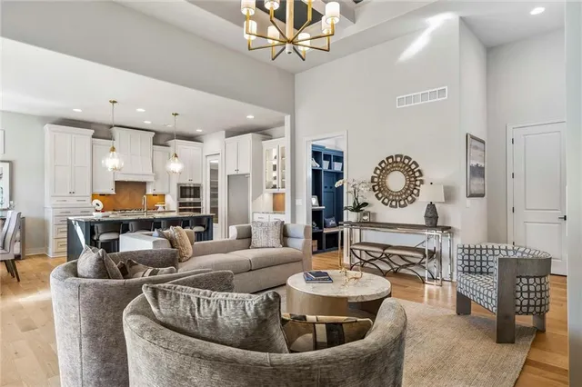 $999,900 | 8013 Payne Street, Shawnee, KS 66218