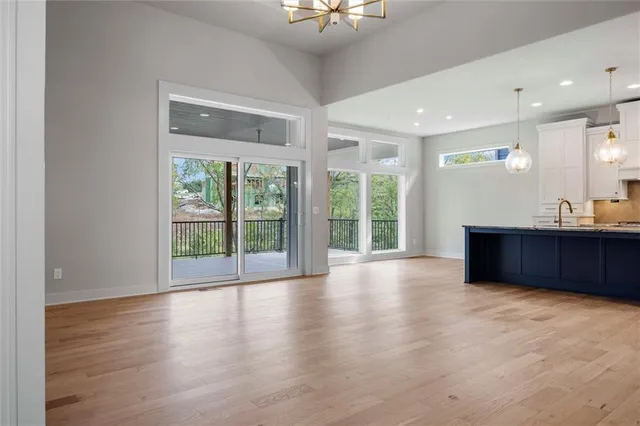 $999,900 | 8013 Payne Street, Shawnee, KS 66218