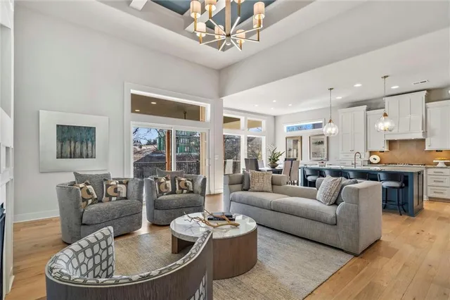 $999,900 | 8013 Payne Street, Shawnee, KS 66218