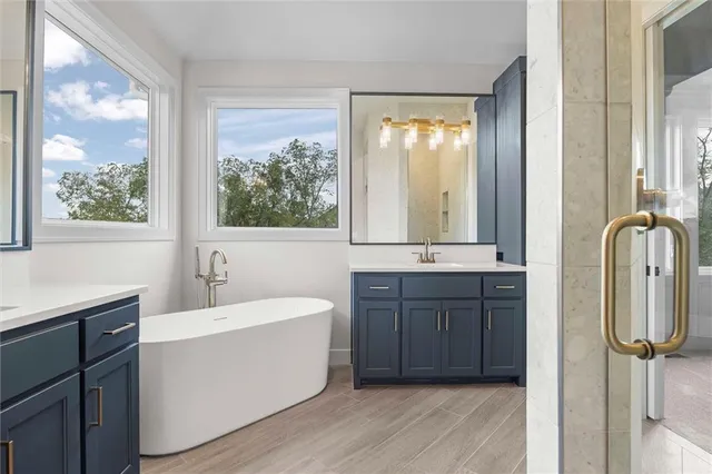 $999,900 | 8013 Payne Street, Shawnee, KS 66218