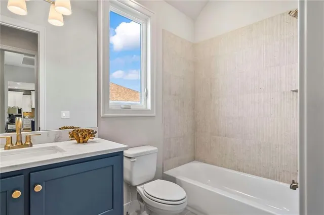 $999,900 | 8013 Payne Street, Shawnee, KS 66218