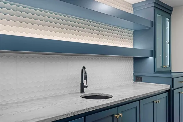 $999,900 | 8013 Payne Street, Shawnee, KS 66218