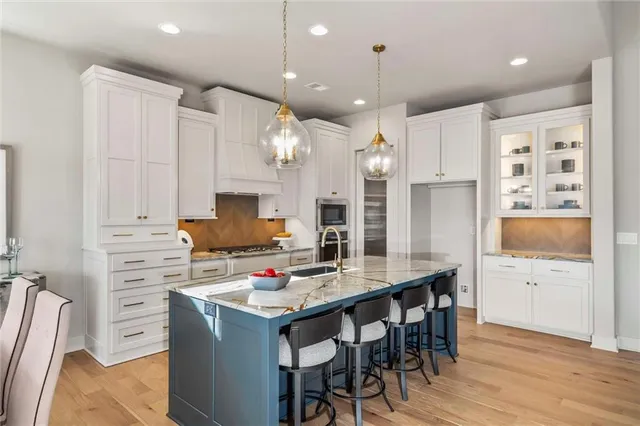 $999,900 | 8013 Payne Street, Shawnee, KS 66218